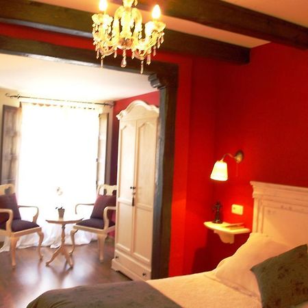 Casa Del Infanzon Hotel ซอส เดลไรย์ กาโตลีโก ห้อง รูปภาพ